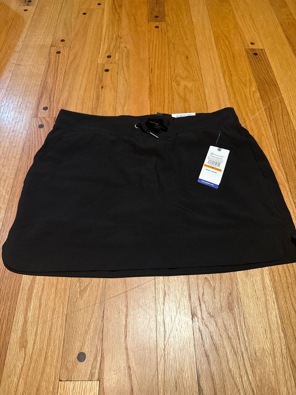 NEW Gaiam Willow Woven Skort Women’s M Black Athletic Golf Tennis NWT